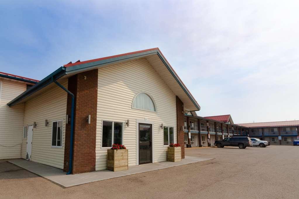 Bcminns - Fort Mcmurray - Rusty'S Exterior photo